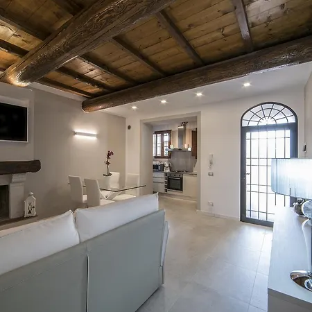 公寓式酒店 Rocca Palazzaccio 4*