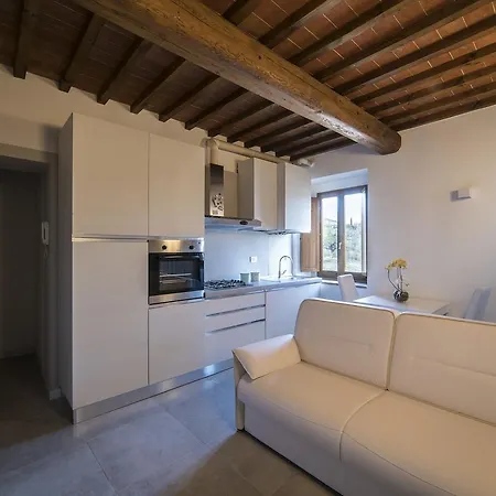 Rocca Palazzaccio Aparthotel 3*