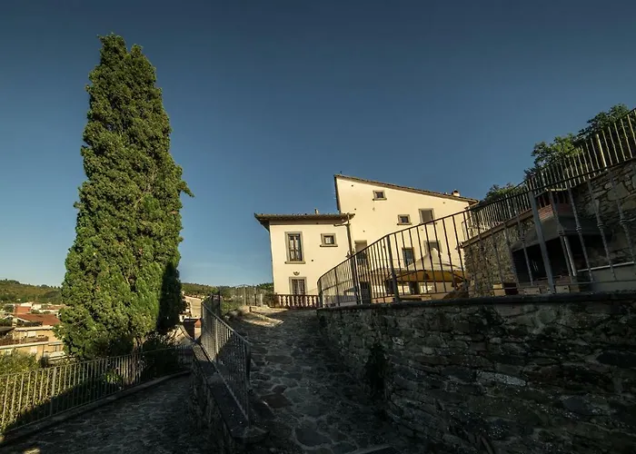 Rocca Palazzaccio Appart hôtel