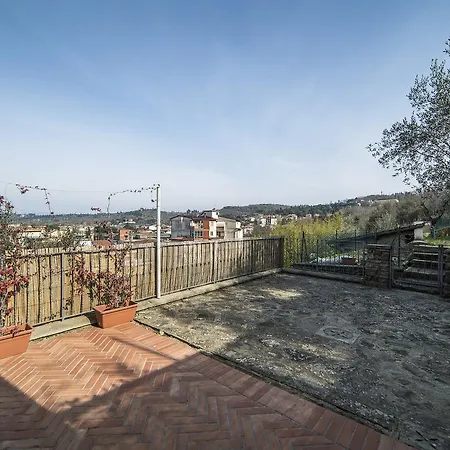 Rocca Palazzaccio מלון דירות 3*